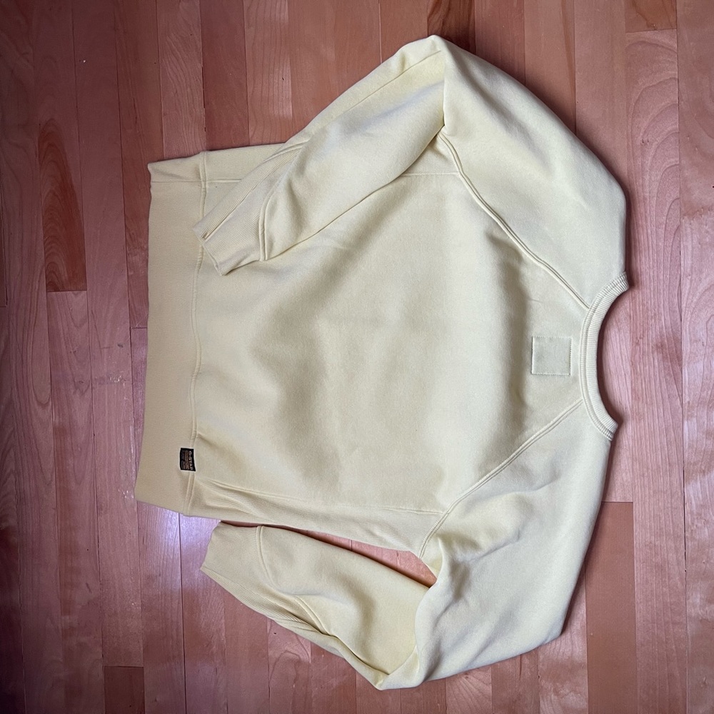 Crewneck - Picture 2 of 3